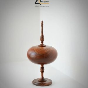 شکلات‌خوری پایه‌دار طرح ترنج